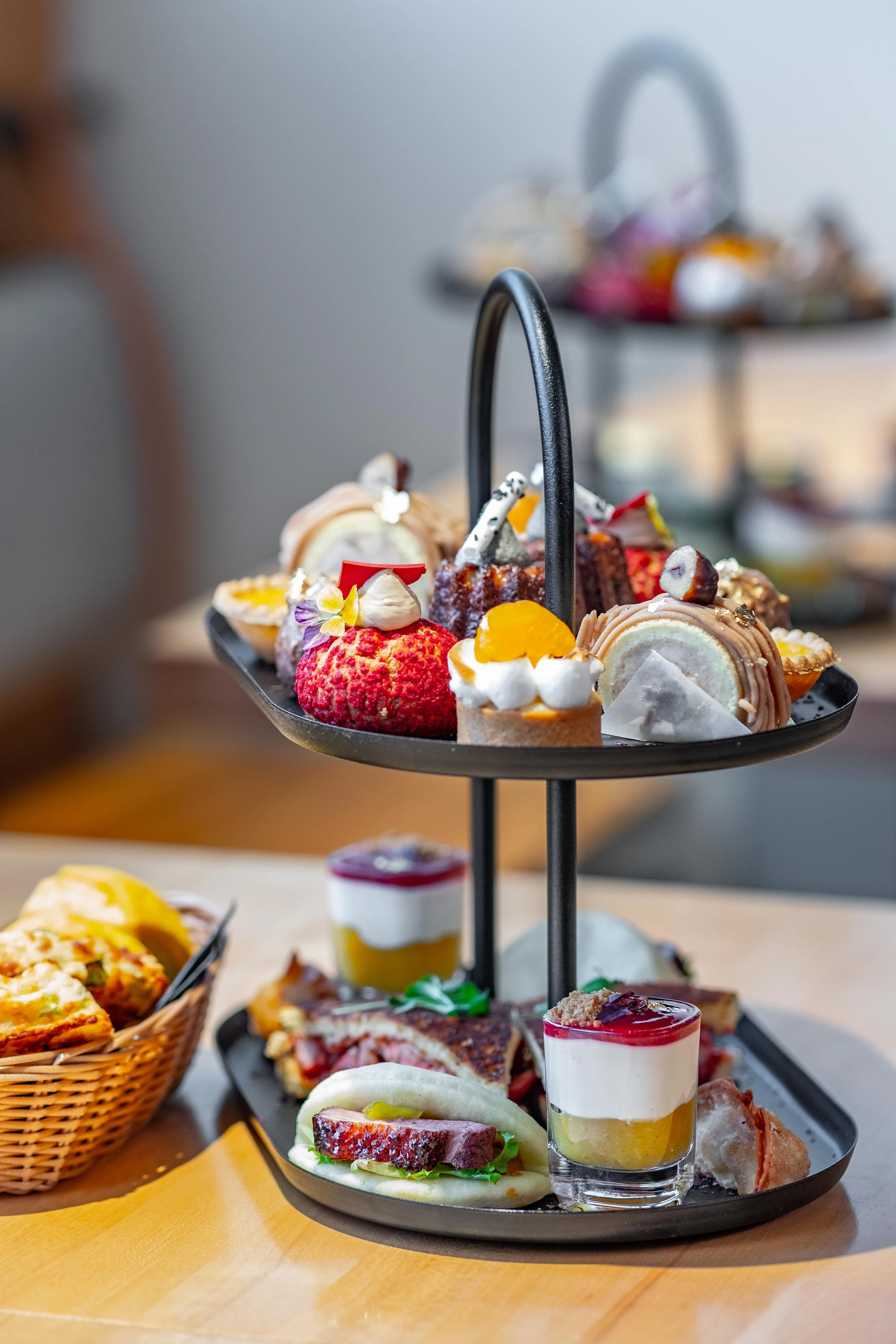 High Tea — catch 122